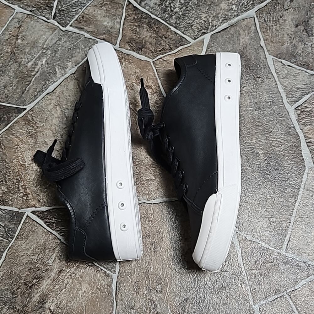 New in Box Rag & Bone Standard Issue Lace Up Sneakers Sz 6 Black Leather - Picture 7 of 11